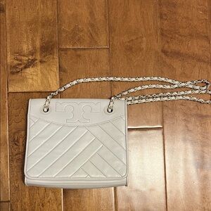 Tory Burch Alexa Quilted Convertible Shoulder Bag